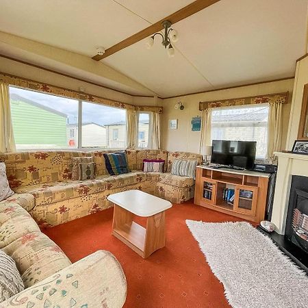 8 Berth Caravan For Hire At Heacham Holiday Park In Norfolk Ref 21024F Hotel Exterior photo