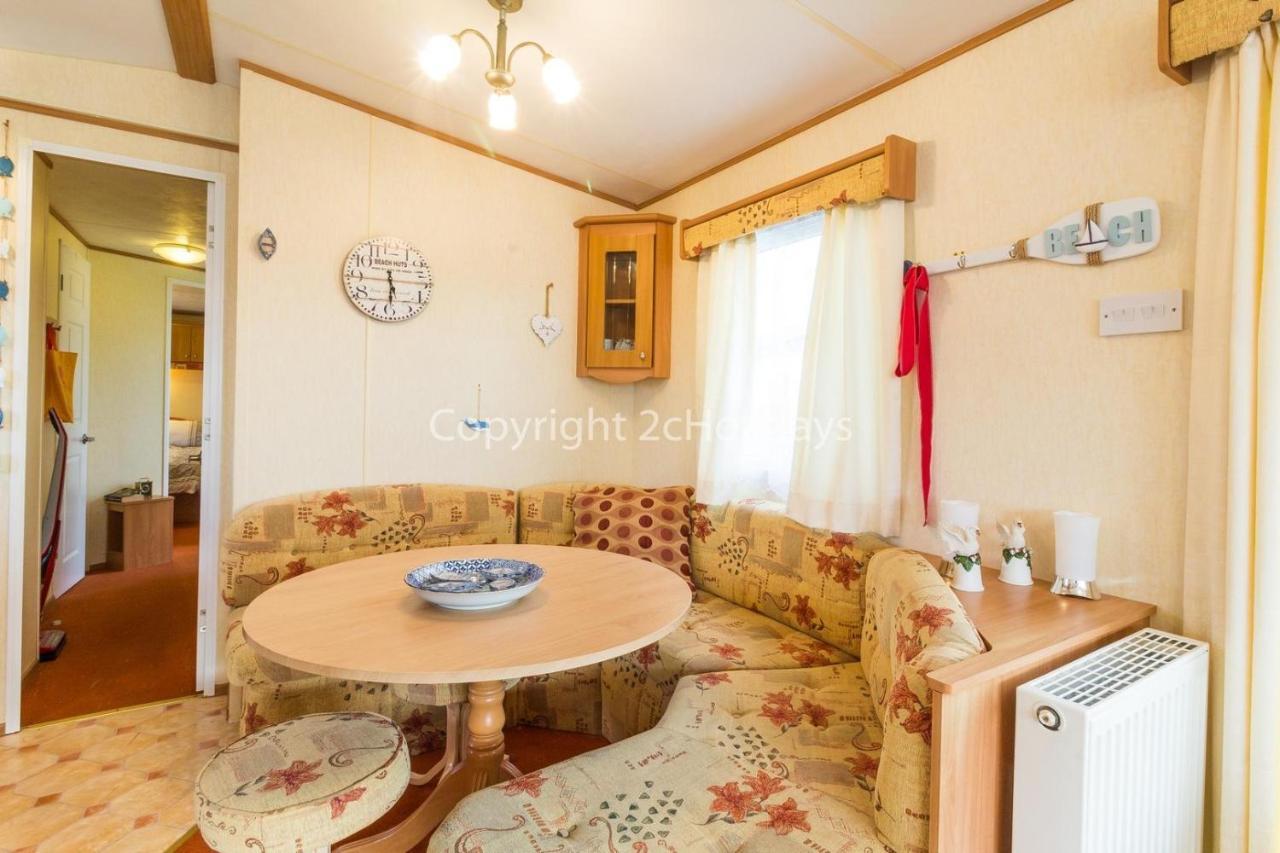 8 Berth Caravan For Hire At Heacham Holiday Park In Norfolk Ref 21024F Hotel Exterior photo